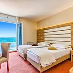 Panorama Hotel 4*