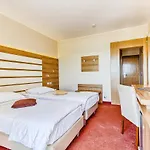 Panorama Hotel 4*