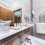Panorama Hotel 4*