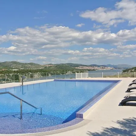 Panorama Hotel 4*