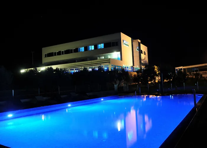 Panorama 4* שיבניק