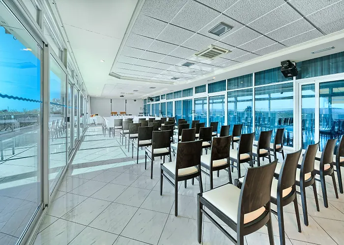 מלון Panorama 4*